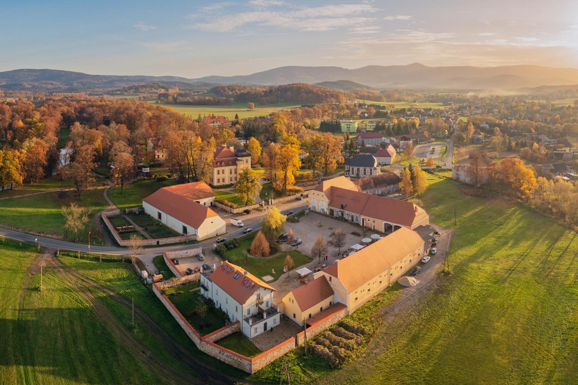 Palac Lomnica - Karkonosze / Riesengebirge Jelenia Góra Exterior foto